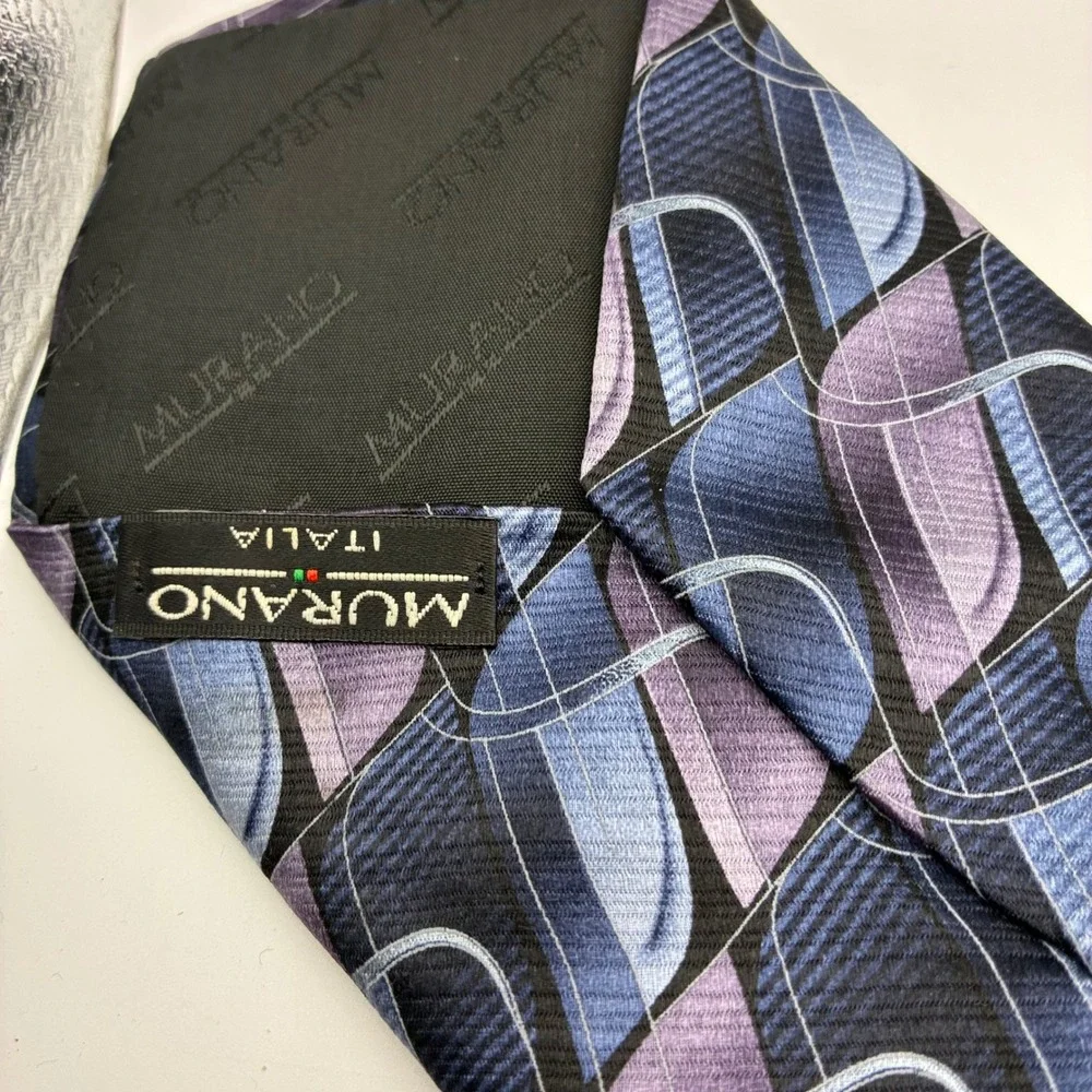 Murano Italia Mens Silk Tie Blue Purple Geometric Abstract Made in USA 4‎ Inch